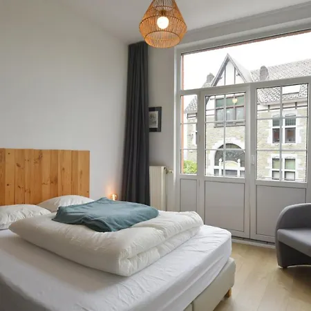 La Petite Naimette * Lieja